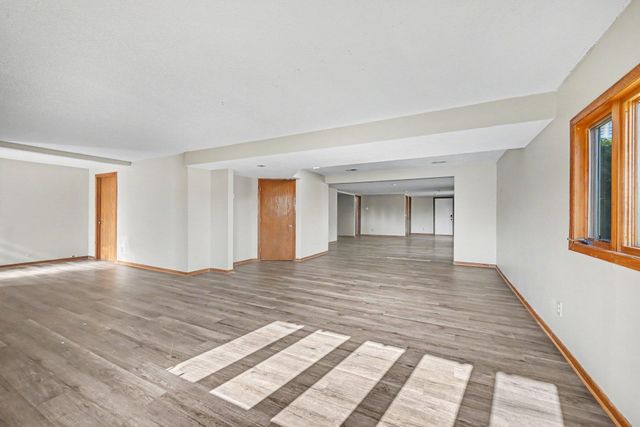 2000 Westview Drive, Hastings, MN 55033