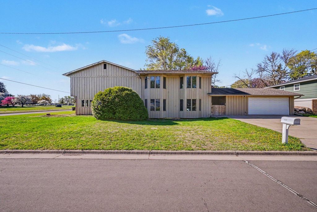 2000 Westview Drive, Hastings, MN 55033 — photo 2