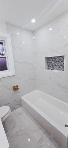 33 Silverpine Drive, Amityville, NY 11701