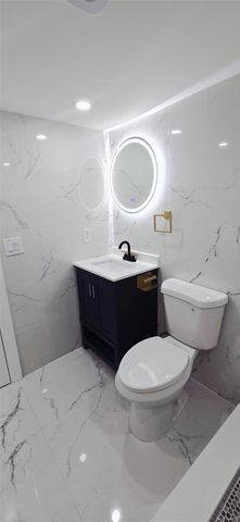 33 Silverpine Drive, Amityville, NY 11701