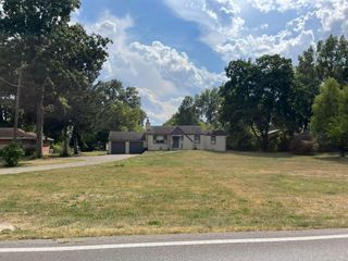 1359 E Cooke Road, Columbus, OH 43224