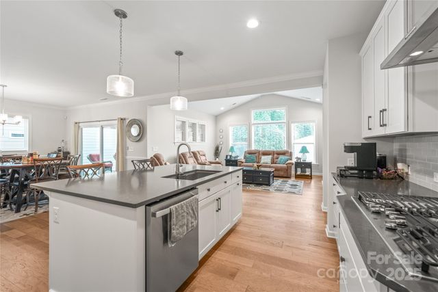 8100 Rolling Wheels Road, Charlotte, NC 28215