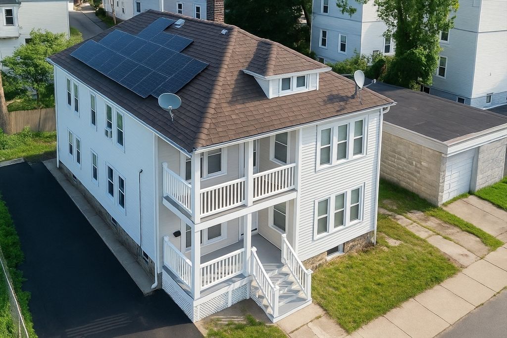 54 W Park St, Brockton, MA 02301