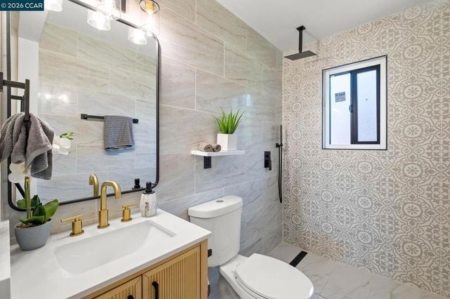 1920 Linden St, Oakland, CA 94607