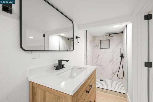 1920 Linden St, Oakland, CA 94607