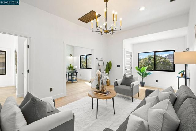 1920 Linden St, Oakland, CA 94607