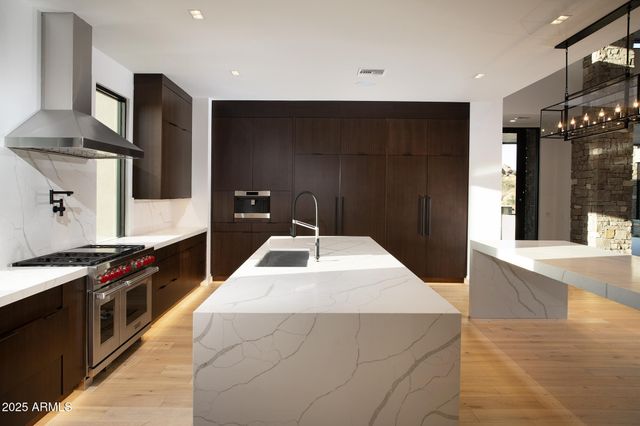 9750 E TROON NORTH Drive, Scottsdale, AZ 85262