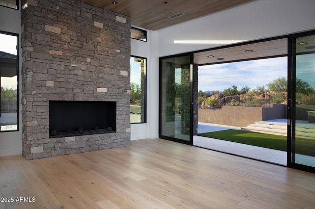 9750 E TROON NORTH Drive, Scottsdale, AZ 85262