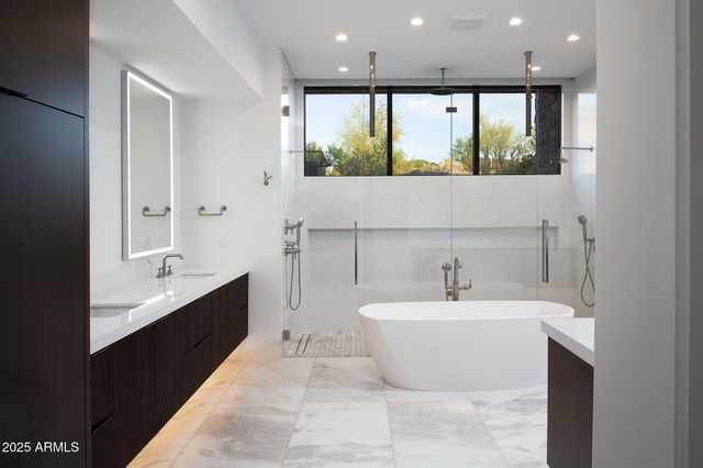 9750 E TROON NORTH Drive, Scottsdale, AZ 85262