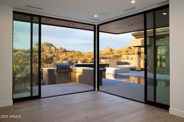 9750 E TROON NORTH Drive, Scottsdale, AZ 85262