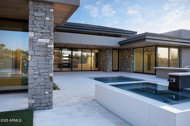 9750 E TROON NORTH Drive, Scottsdale, AZ 85262