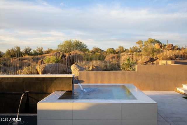 9750 E TROON NORTH Drive, Scottsdale, AZ 85262