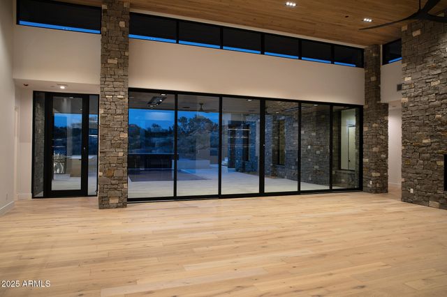 9750 E TROON NORTH Drive, Scottsdale, AZ 85262