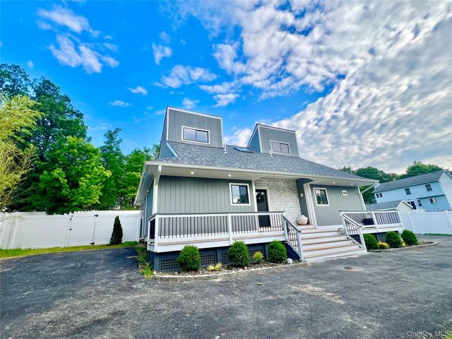 45 Randall Heights, Middletown, NY 10940