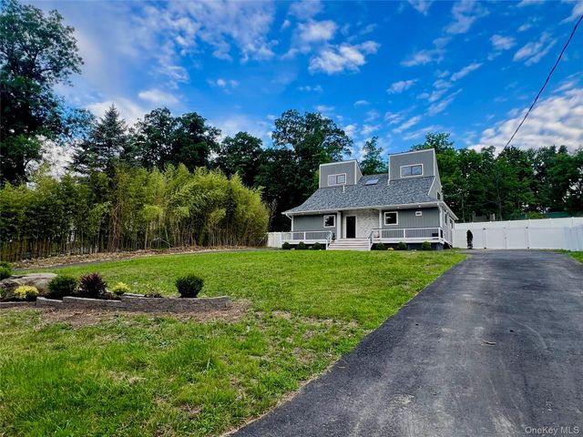 45 Randall Heights, Middletown, NY 10940