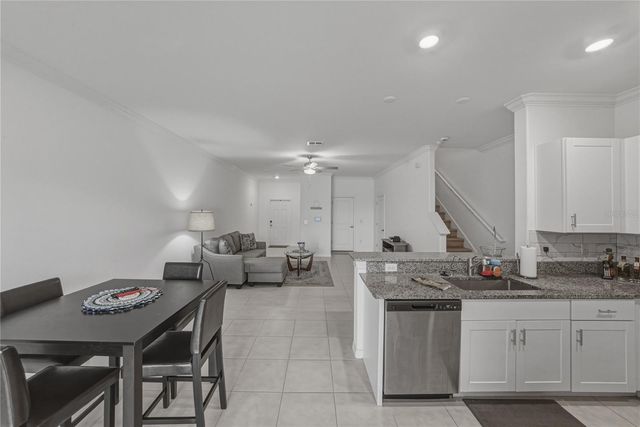 30688 VERIDIAN WAY, Wesley Chapel, FL 33543