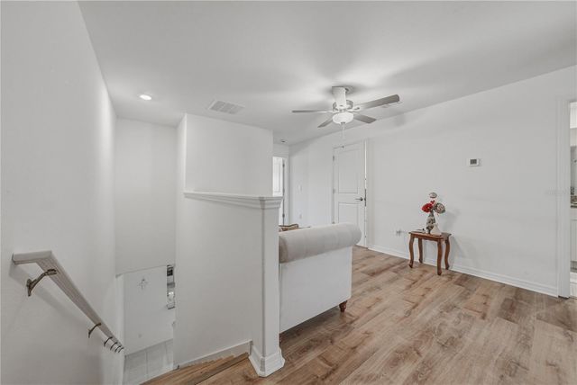 30688 VERIDIAN WAY, Wesley Chapel, FL 33543