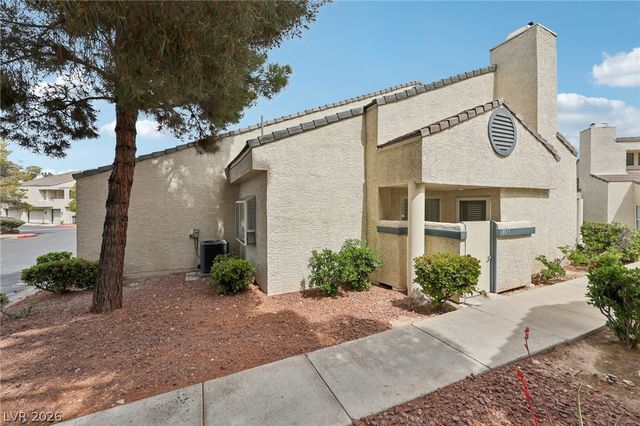 8913 Antioch Way, Las Vegas, NV 89117