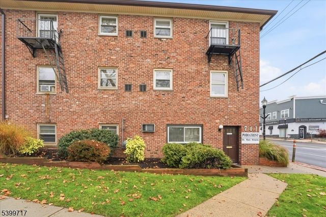 741 Bloomfield Ave A, Verona Twp., NJ 07044
