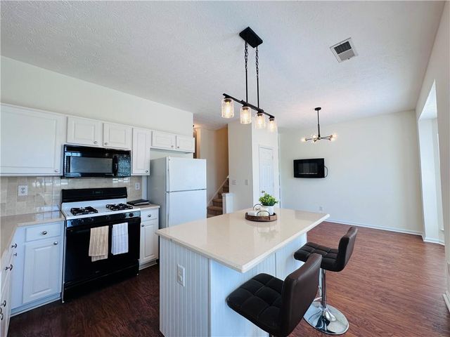 2037 Pinnacle Pointe Drives, Norcross, GA 30071