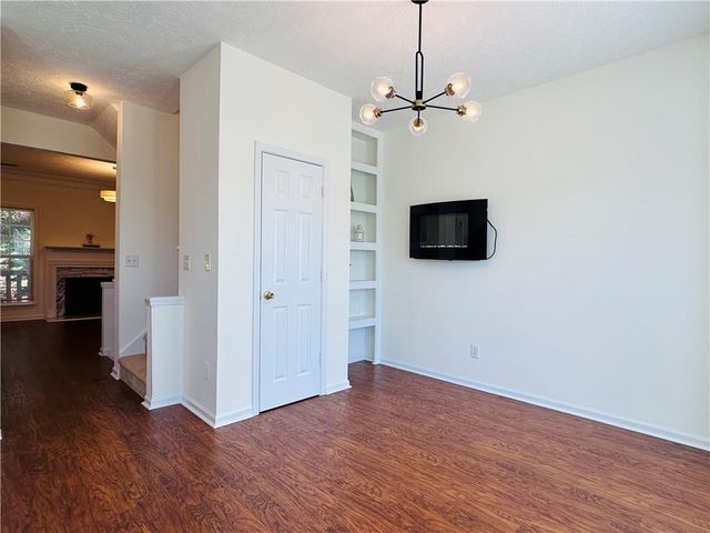 2037 Pinnacle Pointe Drives, Norcross, GA 30071