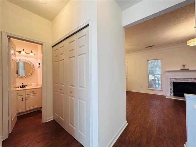 2037 Pinnacle Pointe Drives, Norcross, GA 30071