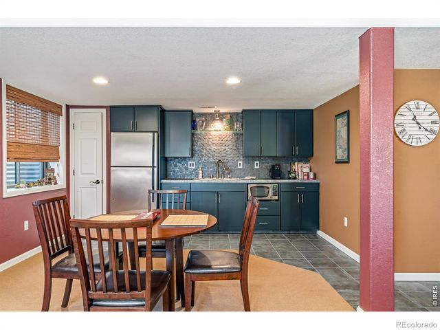 11693 Montgomery Circle, Longmont, CO 80504