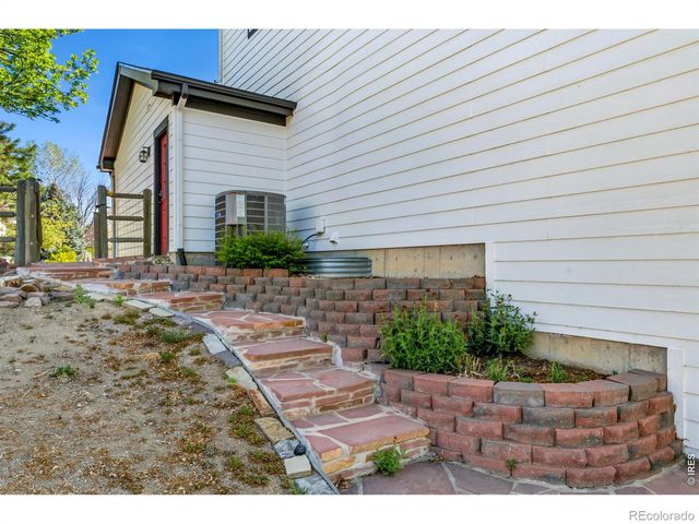 11693 Montgomery Circle, Longmont, CO 80504