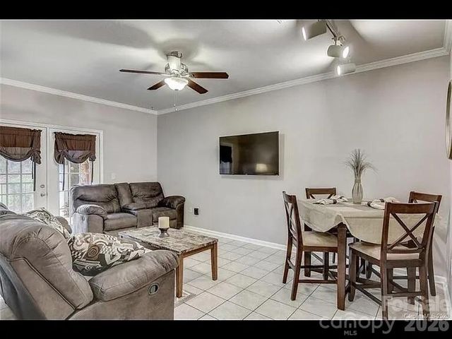 300 Vista Lake Drive 3, Candler, NC 28715