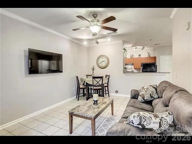 300 Vista Lake Drive 3, Candler, NC 28715