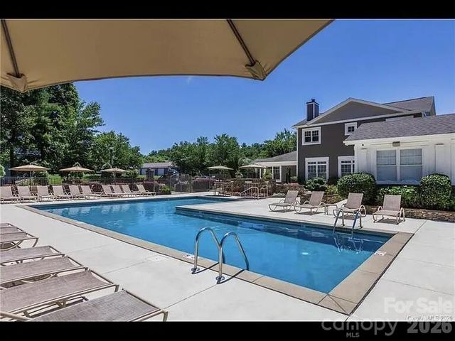 300 Vista Lake Drive 3, Candler, NC 28715