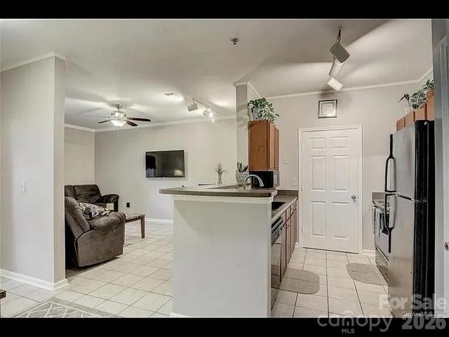 300 Vista Lake Drive 3, Candler, NC 28715