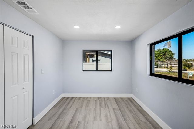 1389 Pine AVE, North Fort Myers, FL 33917