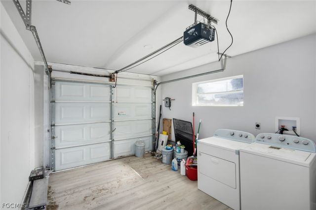 1389 Pine AVE, North Fort Myers, FL 33917