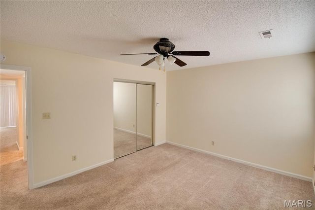 9041 N Swan Circle, Brentwood, MO 63144