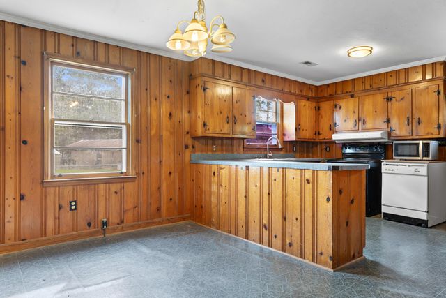 610 Ott Street, Branchville, SC 29432