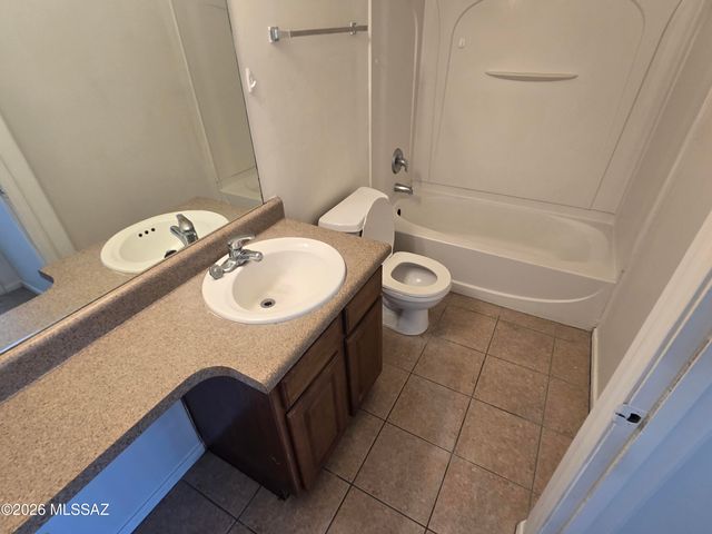 2109 E Pinal Vista, Tucson, AZ 85713