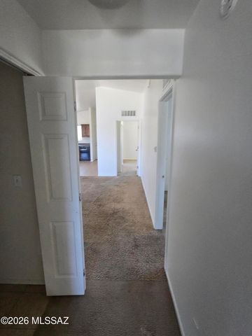 2109 E Pinal Vista, Tucson, AZ 85713