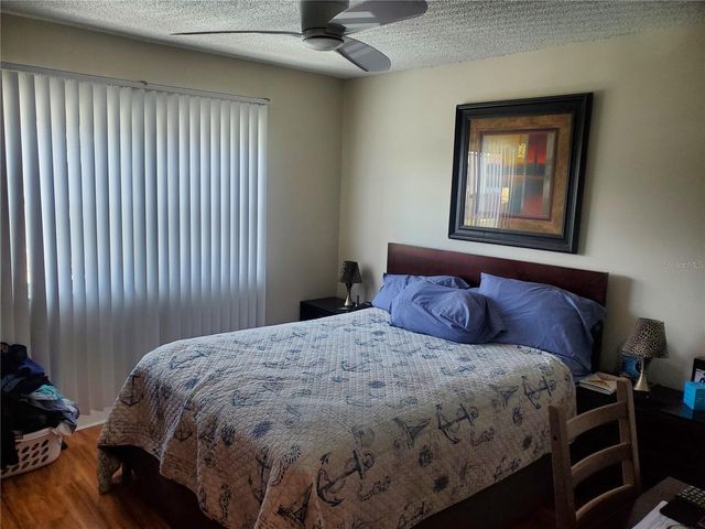 7701 STARKEY ROAD 324, Seminole, FL 33777