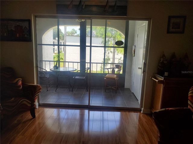 7701 STARKEY ROAD 324, Seminole, FL 33777
