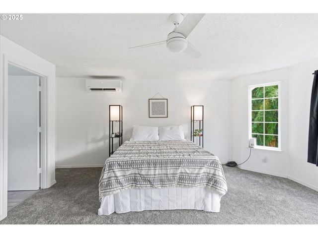 103 KINGSLEY Dr, Castle Rock, WA 98611