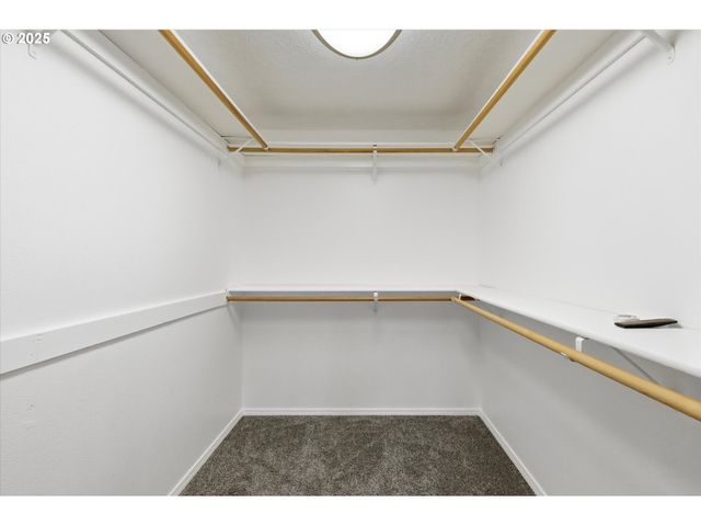 103 KINGSLEY Dr, Castle Rock, WA 98611