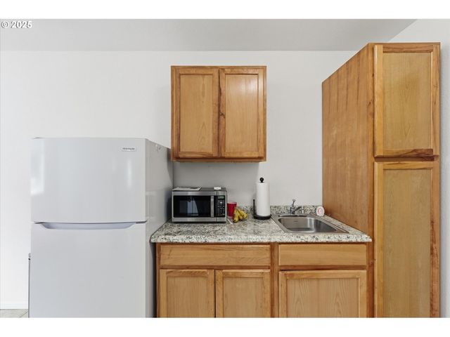 103 KINGSLEY Dr, Castle Rock, WA 98611