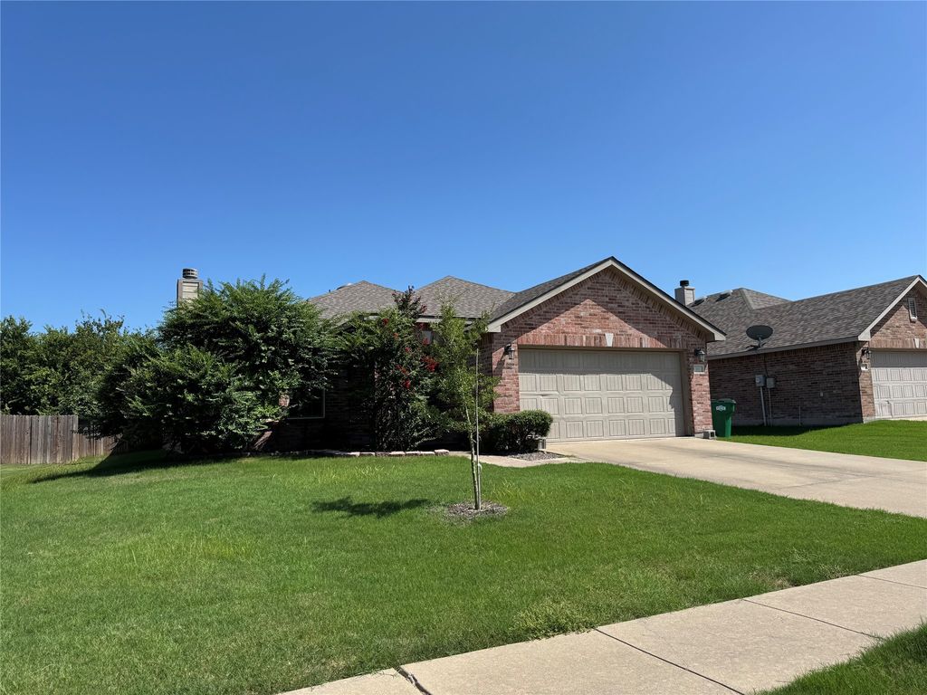 66 Larkspur Drive, Fate, TX 75087