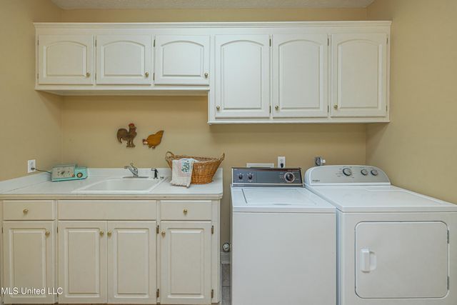 23 Carriage Court Place, Brandon, MS 39047