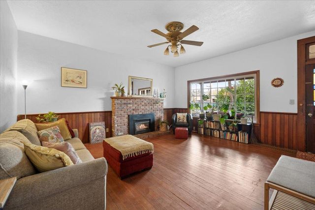 3072 Griffin Creek Road, Medford, OR 97501