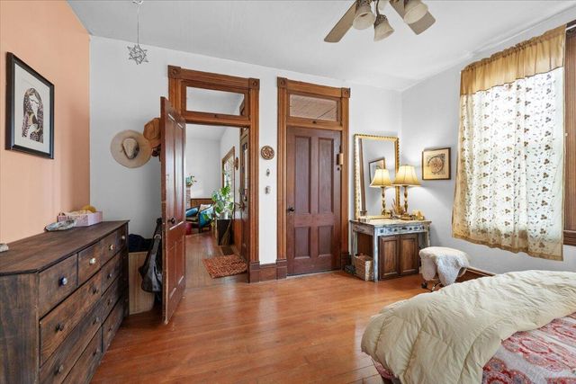 3072 Griffin Creek Road, Medford, OR 97501