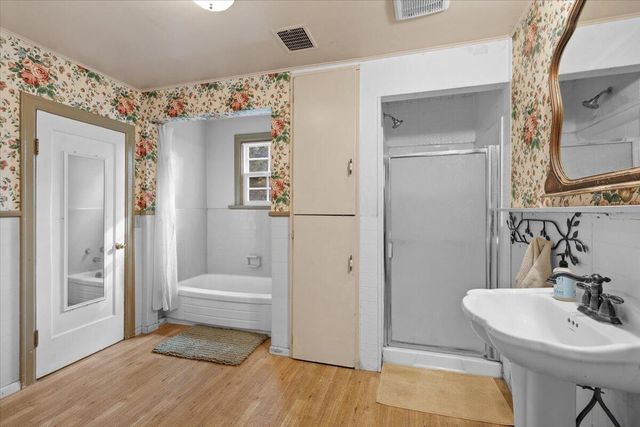 3072 Griffin Creek Road, Medford, OR 97501