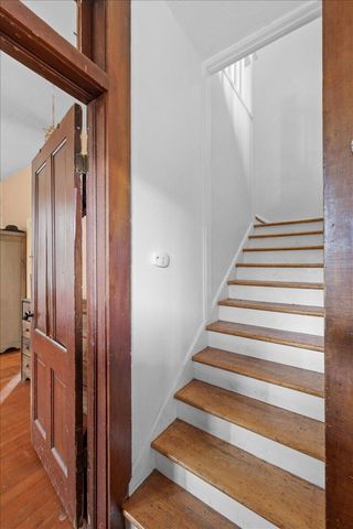 3072 Griffin Creek Road, Medford, OR 97501