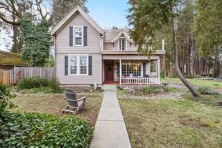 3072 Griffin Creek Road, Medford, OR 97501